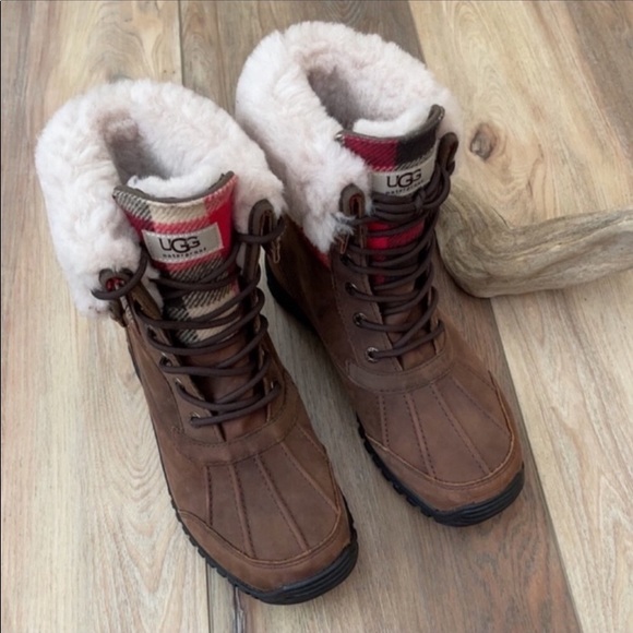 🍁UGG🍁 ADIRONDACK BOOT II PLAID WATER PROOF - Picture 8 of 15